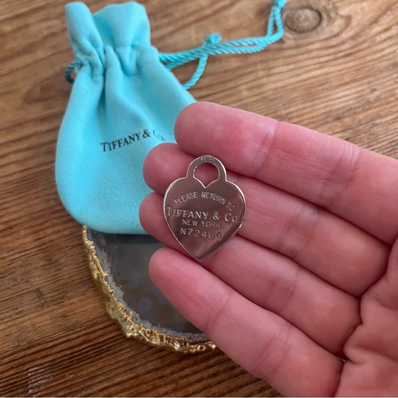 Vintage Auth. Tiffany & Co.® Return To Tiffany's® Heart Tag Pendant Stl. Silver - Picture 4 of 4